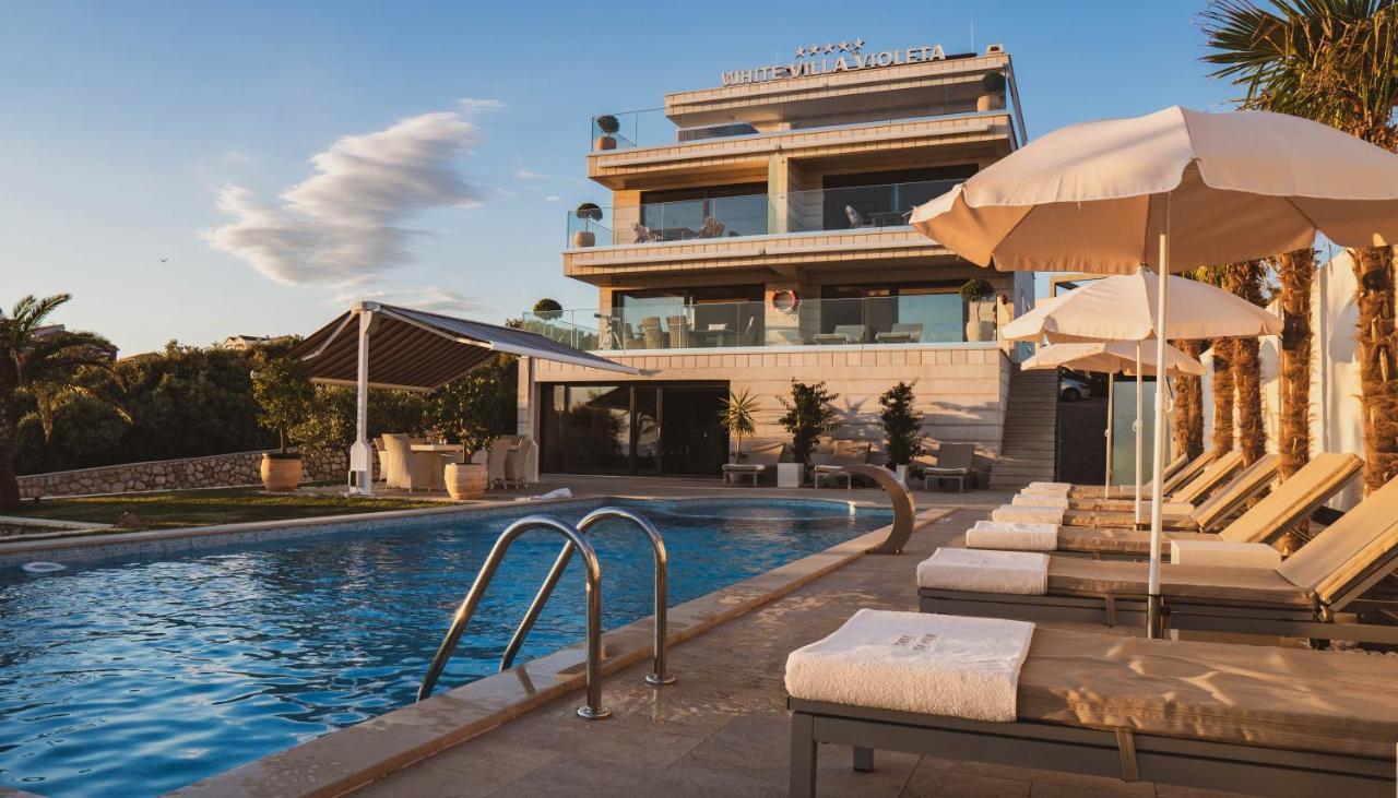 Luxury Apartments White Villa Violeta Mandre Exteriér fotografie