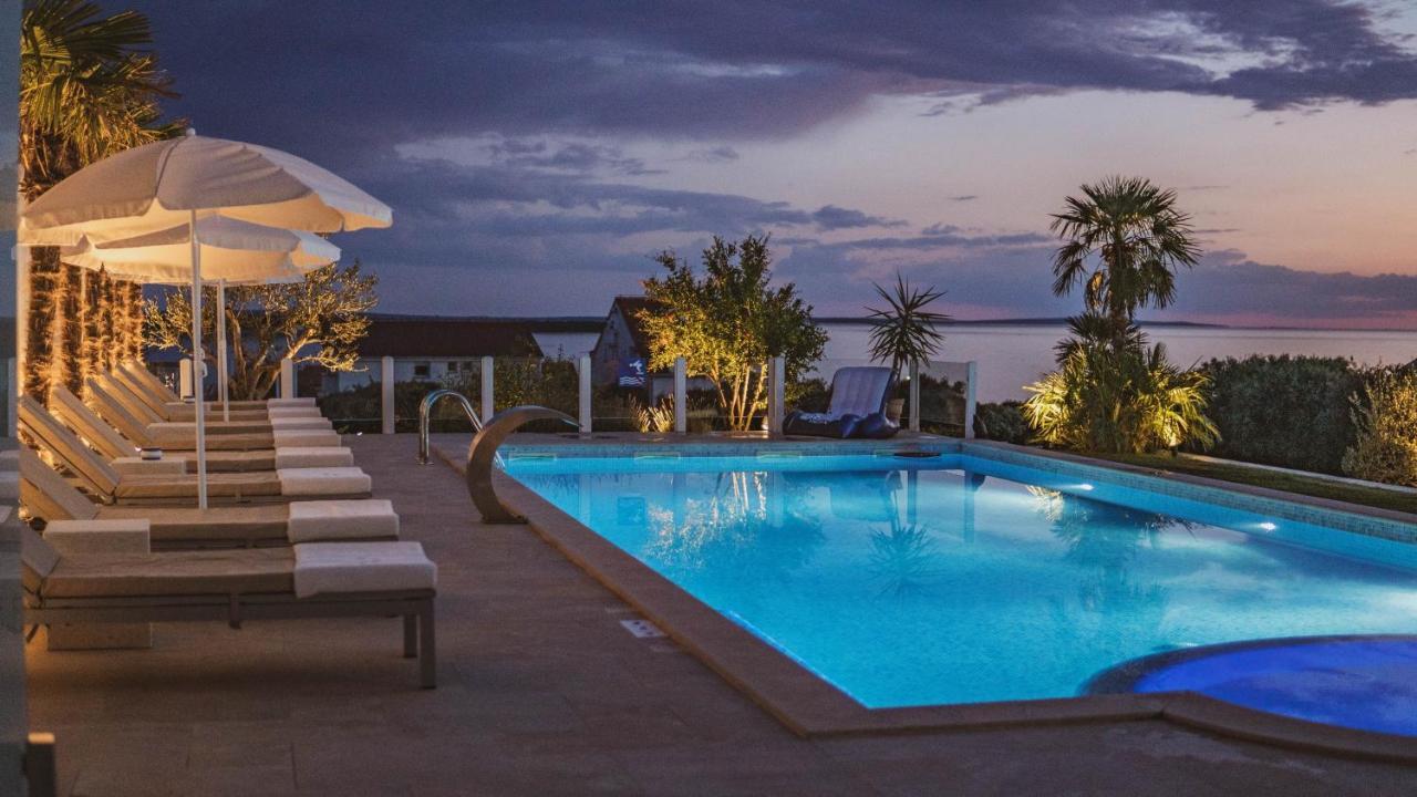 Luxury Apartments White Villa Violeta Mandre Exteriér fotografie