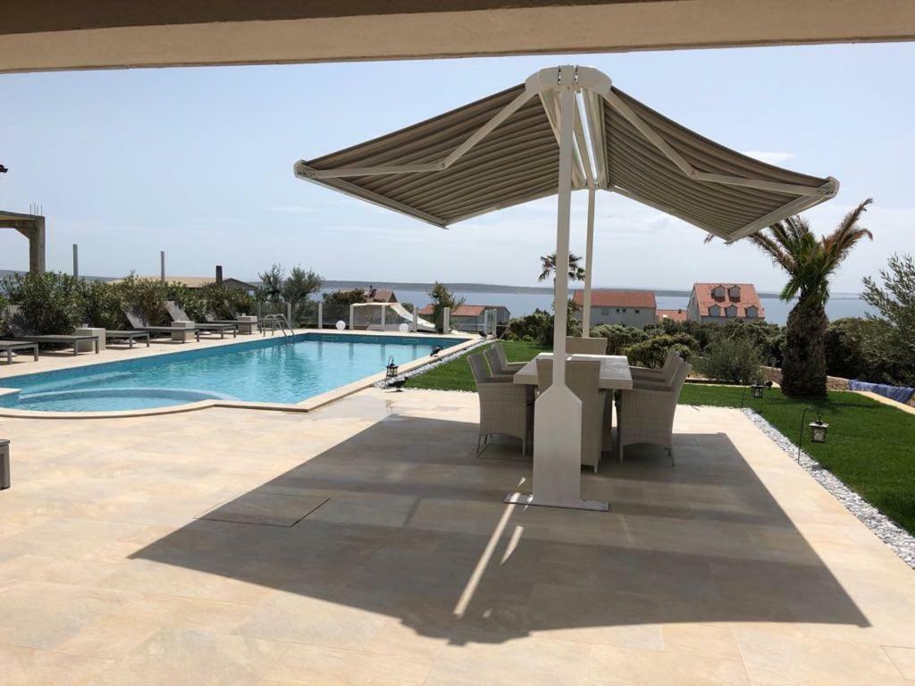 Luxury Apartments White Villa Violeta Mandre Exteriér fotografie