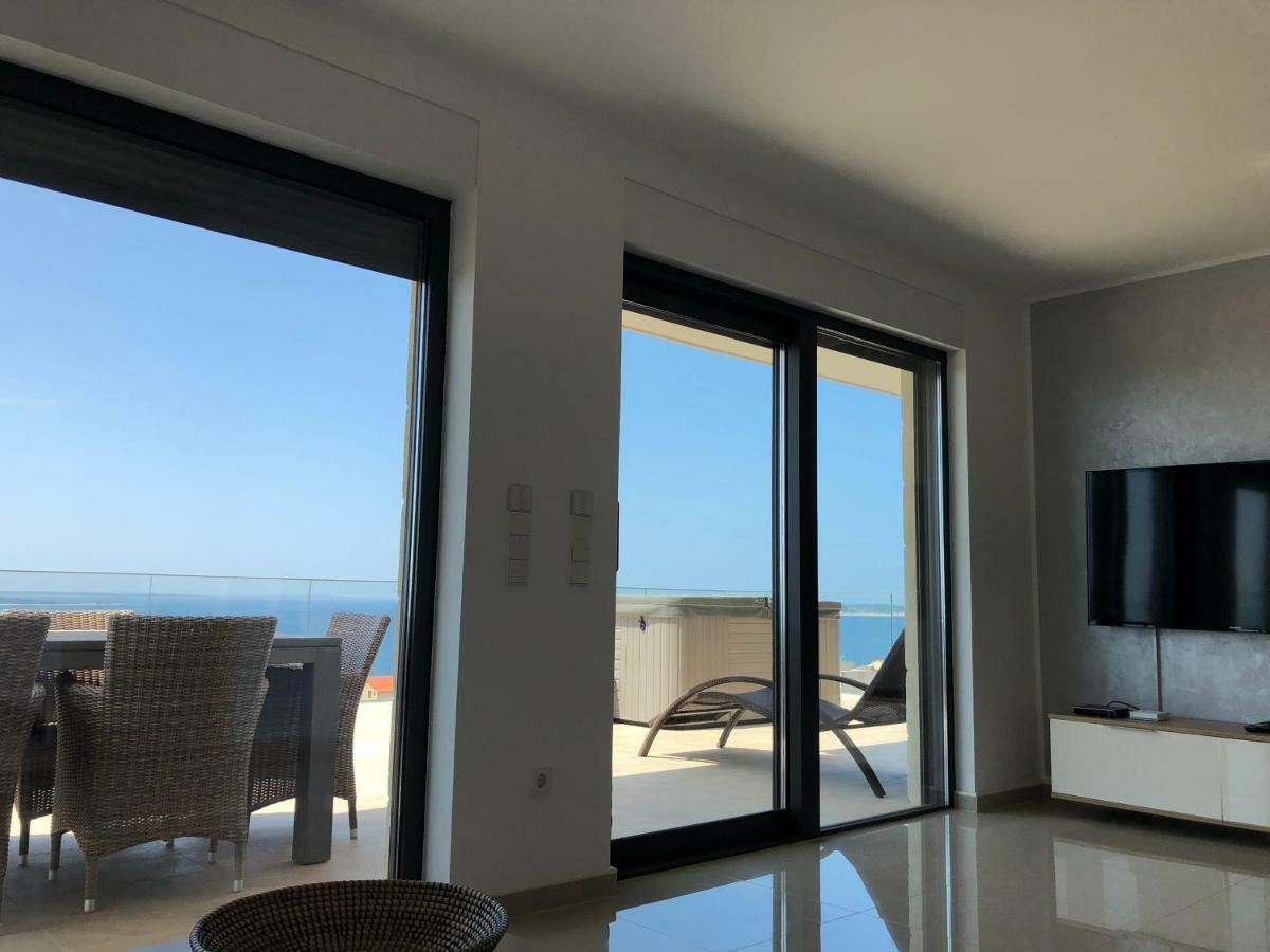 Luxury Apartments White Villa Violeta Mandre Exteriér fotografie