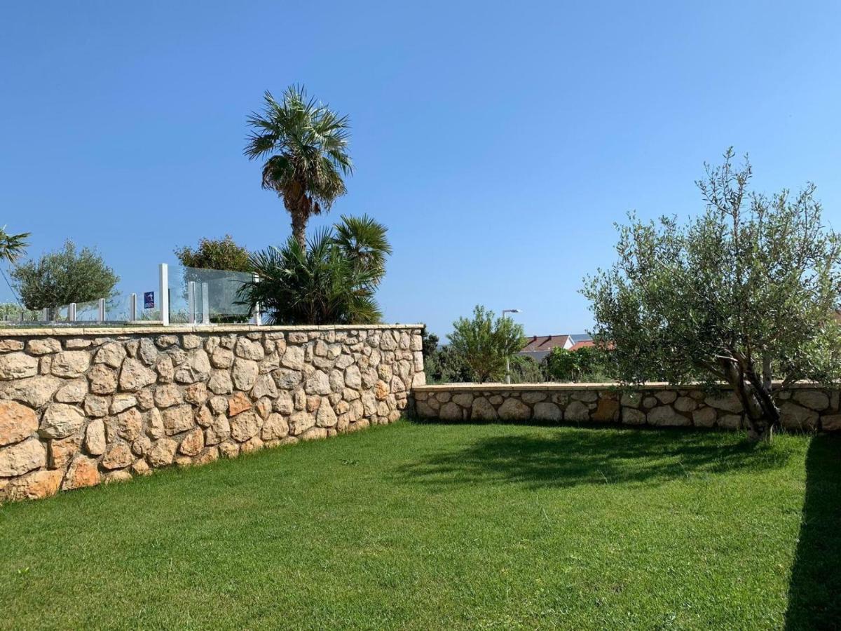 Luxury Apartments White Villa Violeta Mandre Exteriér fotografie