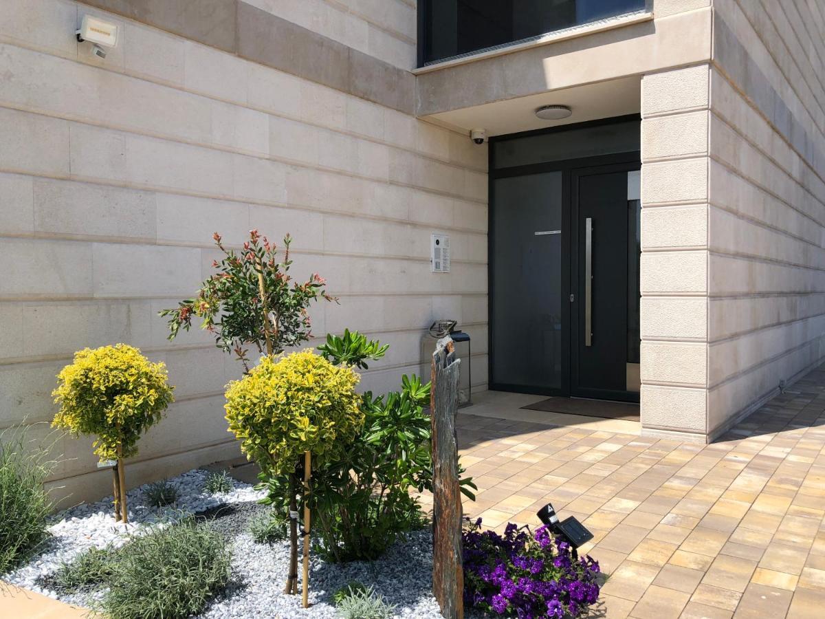 Luxury Apartments White Villa Violeta Mandre Exteriér fotografie